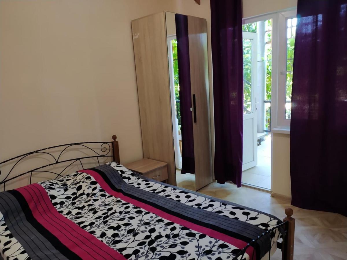 Inzhir Guest House New Athos ภายนอก รูปภาพ
